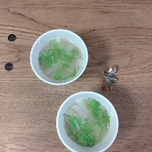 大根えのき茸、三ツ葉の味噌汁